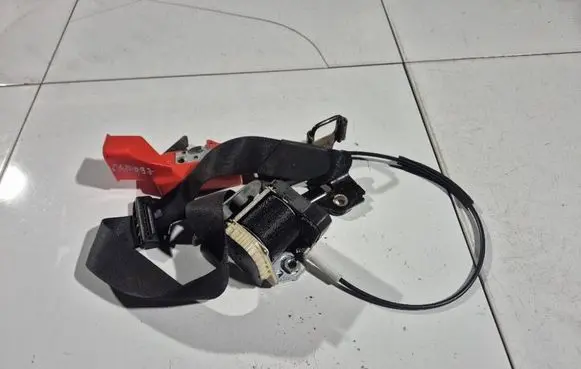 Jeep Cherokee Rear seatbelt 33009756E