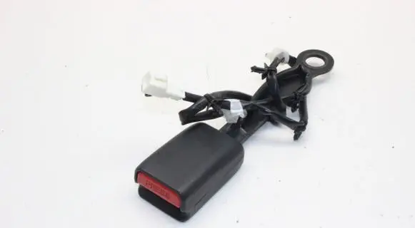 Nissan Leaf I (ZE0) Front seatbelt buckle 625323500