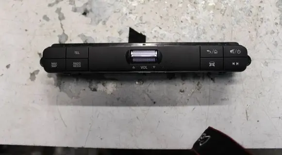 Mercedes-Benz Citan II W420 Central console control unit A9079009904