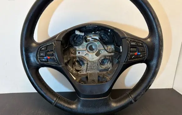 BMW 3 F30 F35 F31 Steering wheel 6791304 J367009 4137124