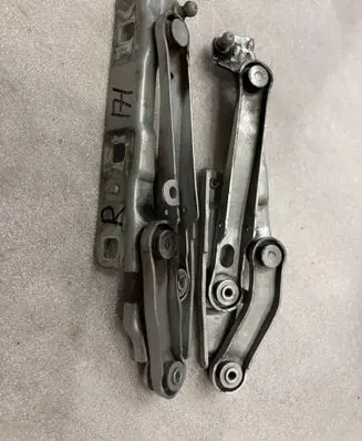 Mercedes-Benz SLK R171 Engine bonnet/hood hinges A1718800128 A1718800228