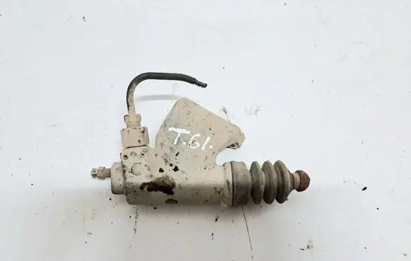 Honda Accord Clutch slave cylinder 