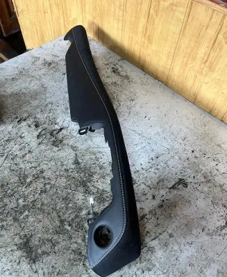Toyota RAV 4 (XA40) Panel trim 1G802677G