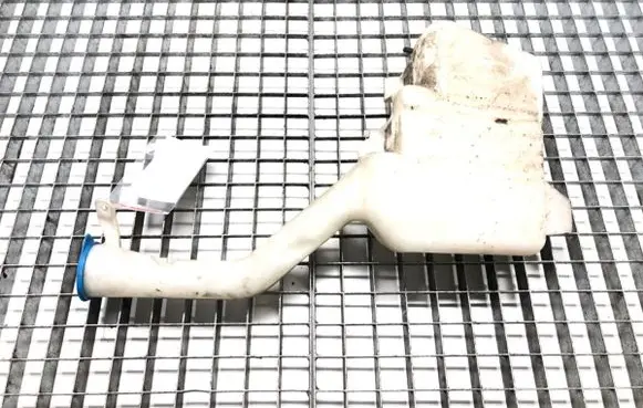 Windshield washer fluid reservoir/tank