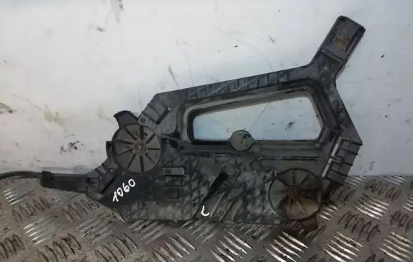 Skoda Octavia Mk2 (1Z) Headlight/headlamp mounting bracket 1Z0941339