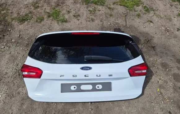 Ford Focus Tailgate/trunk/boot lid 