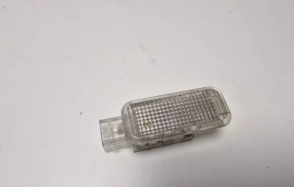 Audi Q7 4L Other interior light 8D0947415
