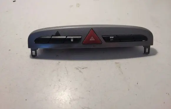 Peugeot 308 Hazard light switch 9659215177 03069010