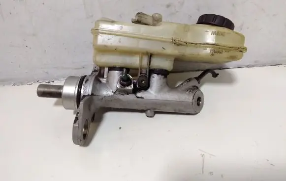 Renault Scenic II - Grand scenic II Master brake cylinder 32067111