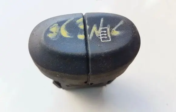 Renault Scenic I Windscreen/window heater switch