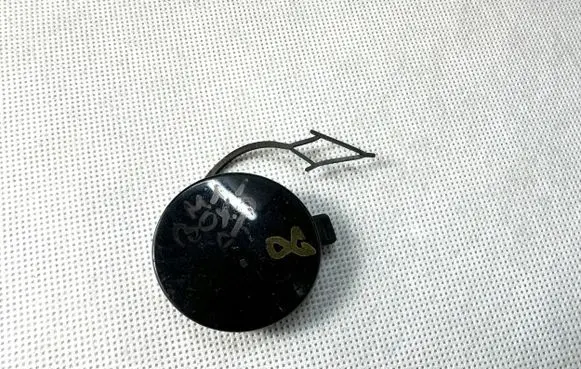 Volkswagen Golf VII Front tow hook cap/cover 5G0807241