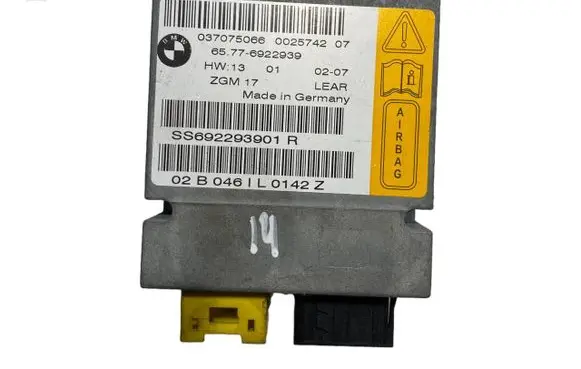BMW 7 E65 E66 Airbag control unit/module 6922939 037075066 65776922939