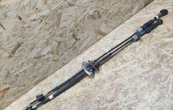 Hyundai i10 Gear shift cable linkage 51533970 B4000