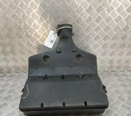 Chevrolet Corvette Air intake duct part 14084404