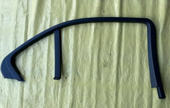 Mercedes-Benz C AMG W204 Rear door window/glass frame A2047350171