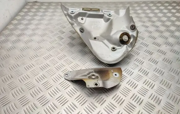 Mazda 2 Exhaust heat shield 