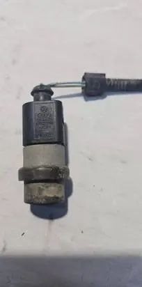 Audi A4 S4 B5 8D Coolant temperature sensor 1J0959625