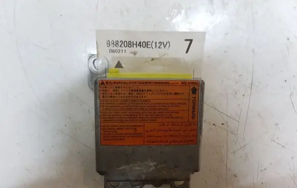 Nissan X-Trail T30 Airbag control unit/module 988208H40E