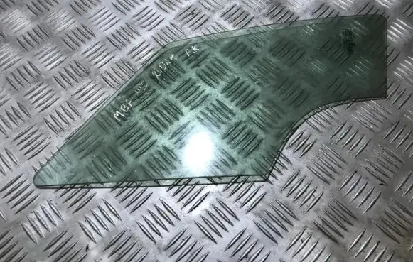 Mercedes-Benz A W168 Front door vent window glass four-door 