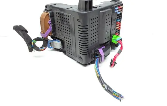 Volvo XC90 Fuse module 31314468 28241898