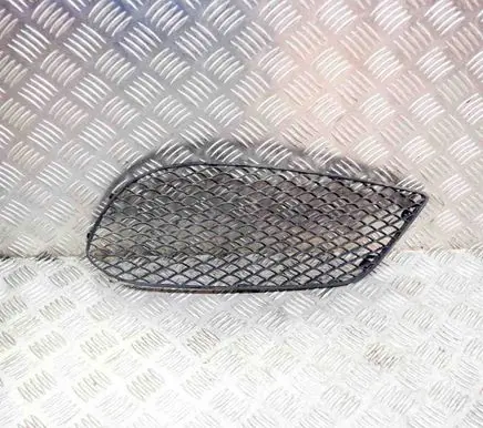 Mercedes-Benz E A207 Front grill A2078850424