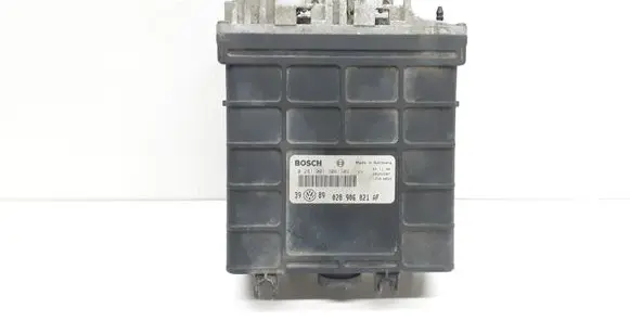 Volkswagen Golf III Engine control unit/module 028906021AF 0281001308