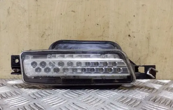 Subaru Outback Reverse light 23620794