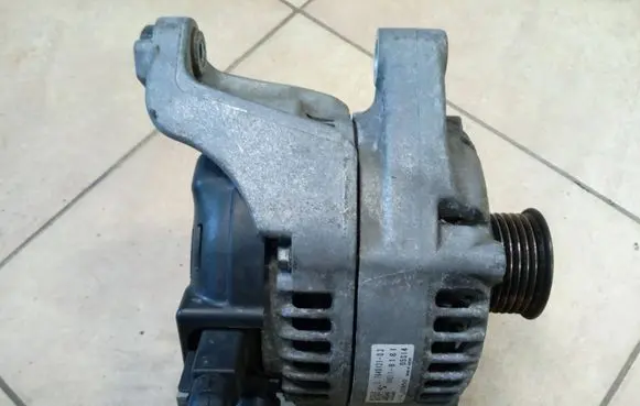 BMW 3 F30 F35 F31 Generator/alternator 12317640131 NE69976