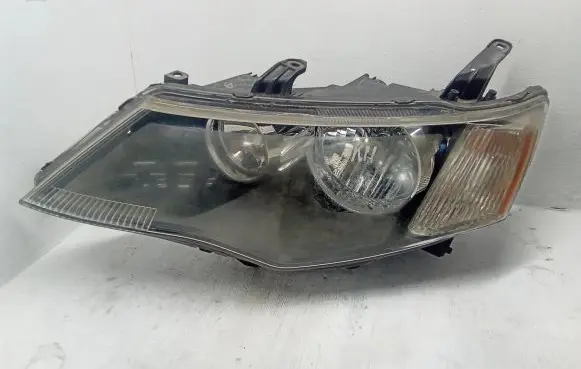Mitsubishi Outlander Headlight/headlamp