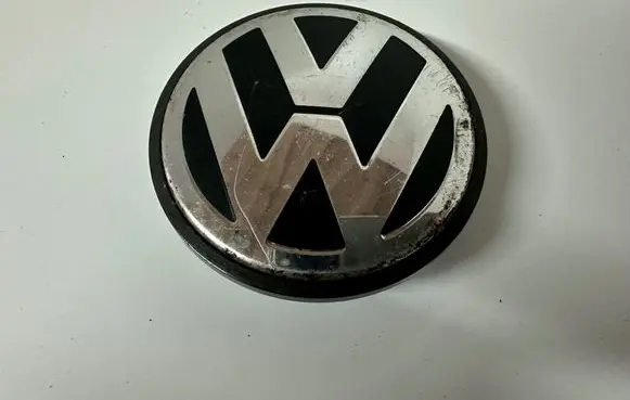 Volkswagen Golf VII Original wheel cap 3B7601171
