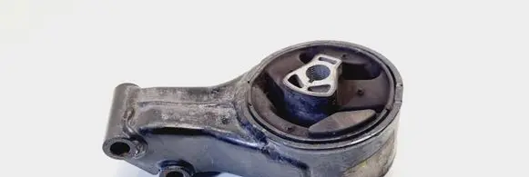 Opel Zafira C Engine mount bracket 13248630