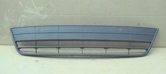 Volkswagen Golf Plus Front bumper lower grill 5M0853677