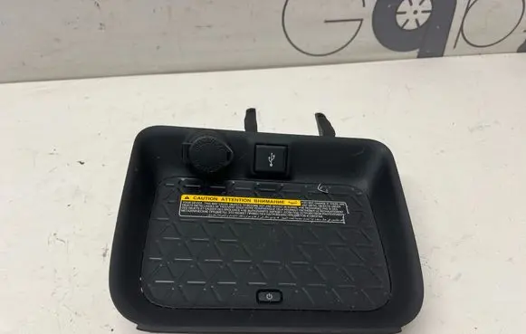 Toyota RAV 4 (XA50) Wireless charging module 861C042011