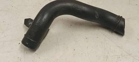 Volvo XC90 Air intake duct part 31370304