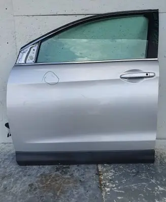 Honda CR-V Front door