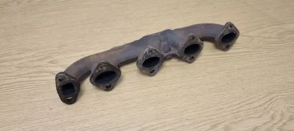 BMW 7 E65 E66 Exhaust manifold 7793011