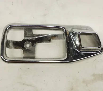 Mercedes-Benz S W116 Front door handle cover 1167660211 A1167660211