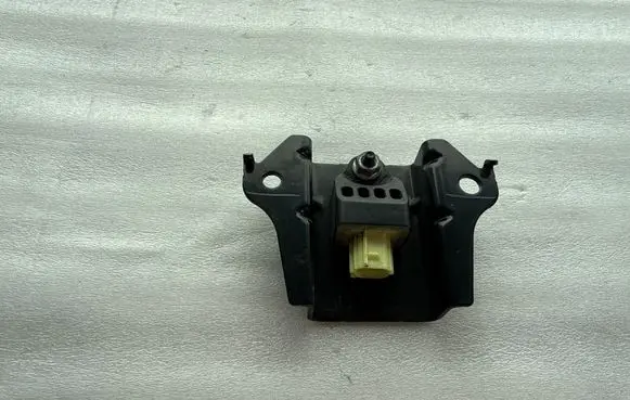 Toyota GT 86 Airbag deployment crash/impact sensor 98231CA000