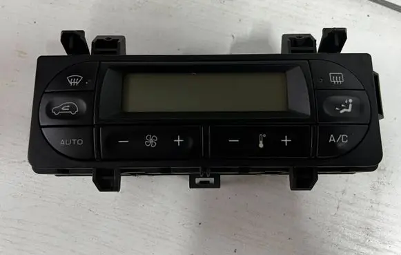 Citroen C2 Climate control unit 96530443XT