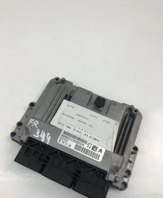 Citroen C4 II Engine control unit/module 9677031180