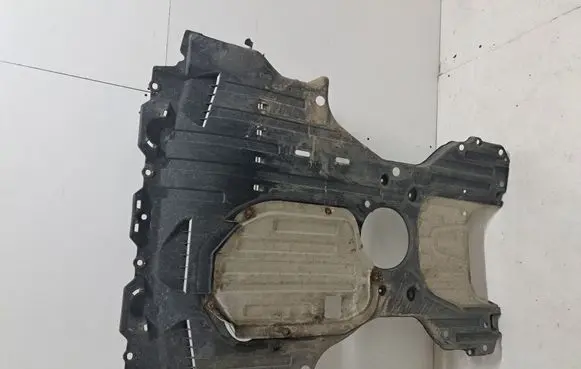 Honda Civic Engine splash shield/under tray 
