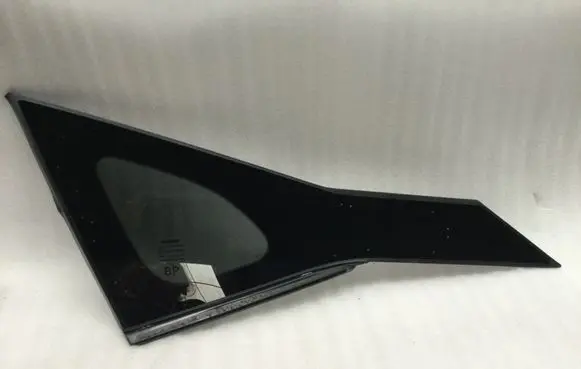 Nissan Qashqai Rear door window/glass frame 833016UA0A