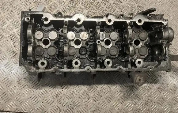 Toyota Land Cruiser (HDJ90) Other cylinder head part 