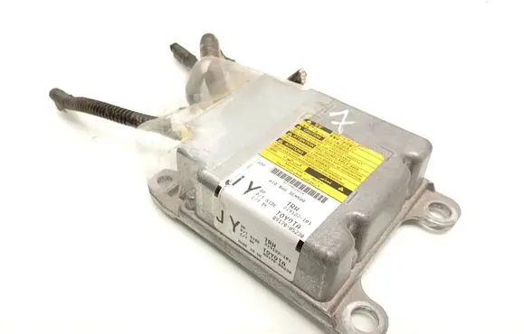 Toyota Avensis T270 Airbag control unit/module 8917005230
