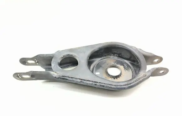 Chrysler Pacifica Rear control arm 68218021AA C228