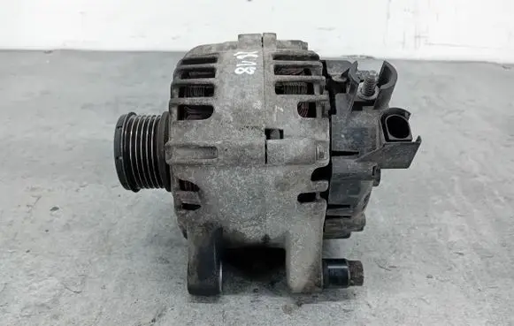 Mazda 2 Generator/alternator 8V21-10300-AB
