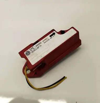 Volkswagen Golf IV Airbag deployment crash/impact sensor 1J0909606D