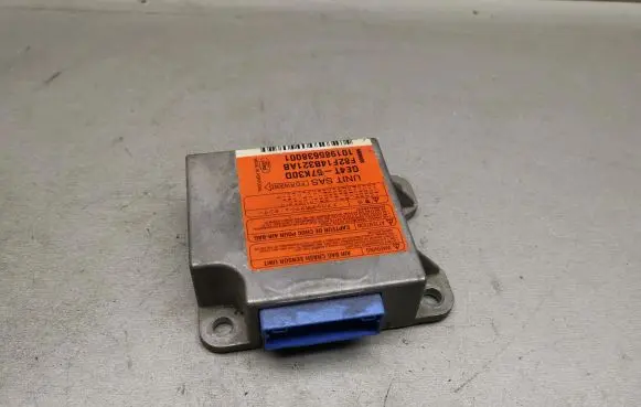 Mazda 626 Airbag control unit/module GE4T57K30D