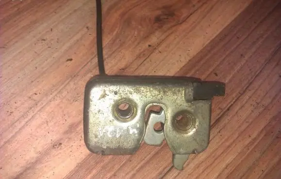 Ford Fiesta Tailgate/trunk/boot lock/catch/latch 96fga43102cc