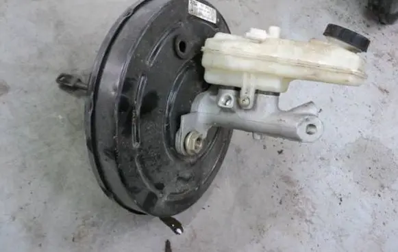 Renault Megane II Brake booster 8200157453 487P11517109